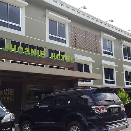 Jhoanie Hotel Tomohon Extérieur photo