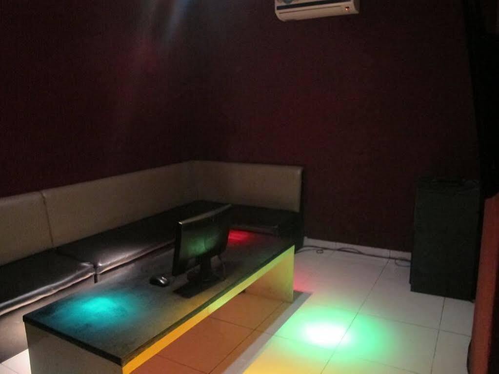 Jhoanie Hotel Tomohon Extérieur photo